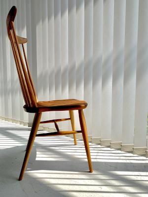 W552 comb back side chair