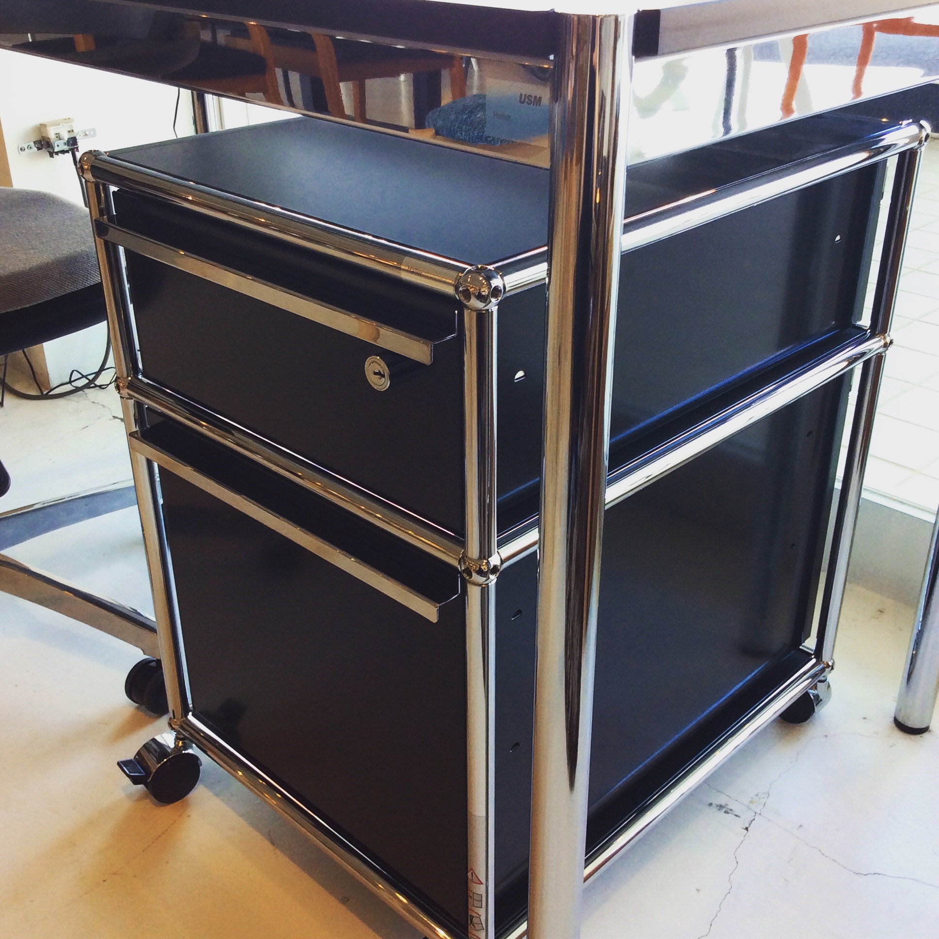 USM Modular Furniture | 取り扱いブランド | PLANTS 郡山市の USM Modular Furniture | 取り扱いブランド | PLANTS 郡山市の